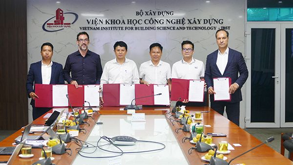 Ký kết thoả thuận hợp tác nghiên cứu “Nhà lắp ghép nhiều tầng phát thải Các-bon thấp”